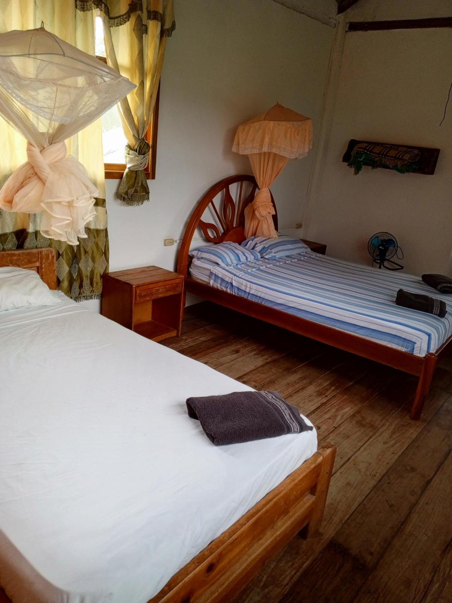Bed And Breakfast Puerto López Kültér fotó