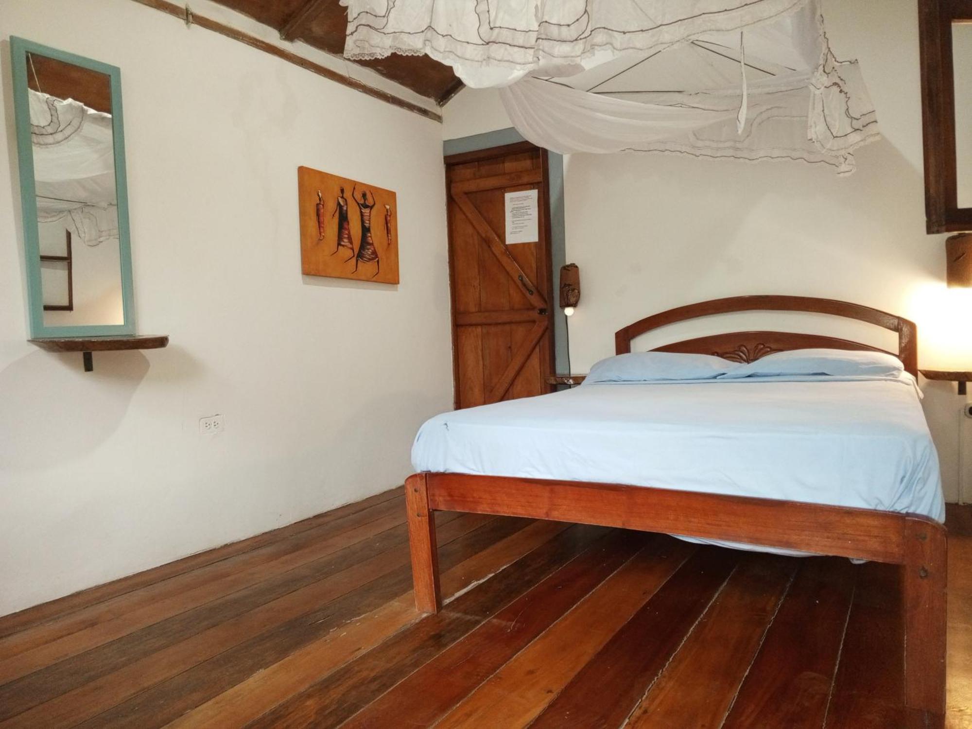 Bed And Breakfast Puerto López Kültér fotó